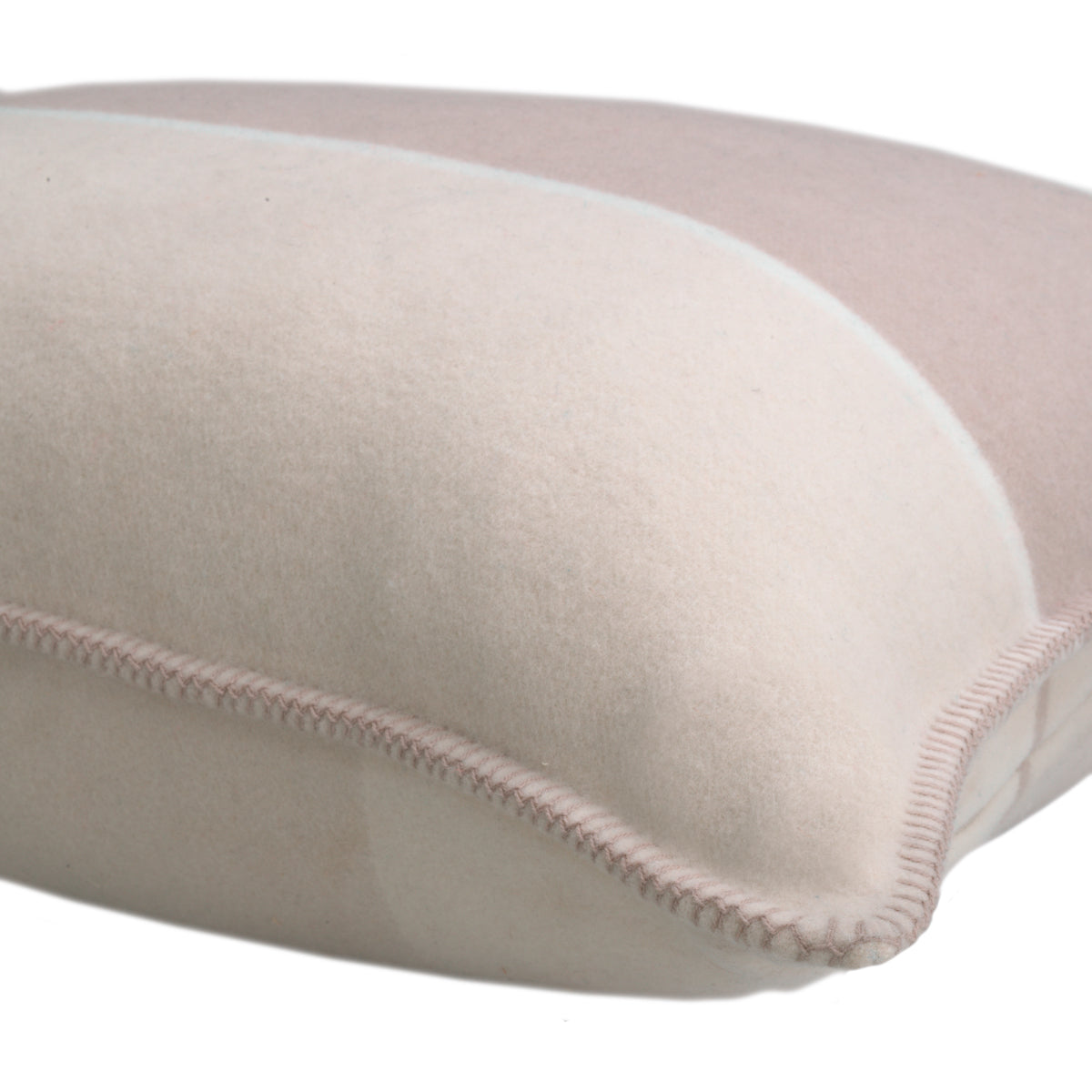 Off-white Cushion L Thana