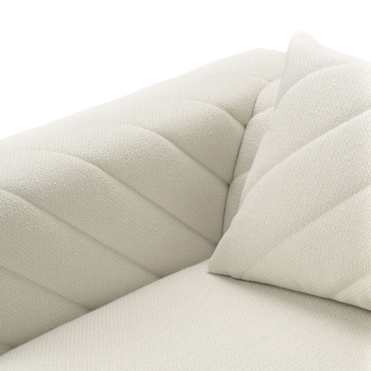 Eichholtz Chair Avellino rêve cream Elevate your living space with the Eichholtz Avellino Armchair, upholstered in luxurious Rêve cream