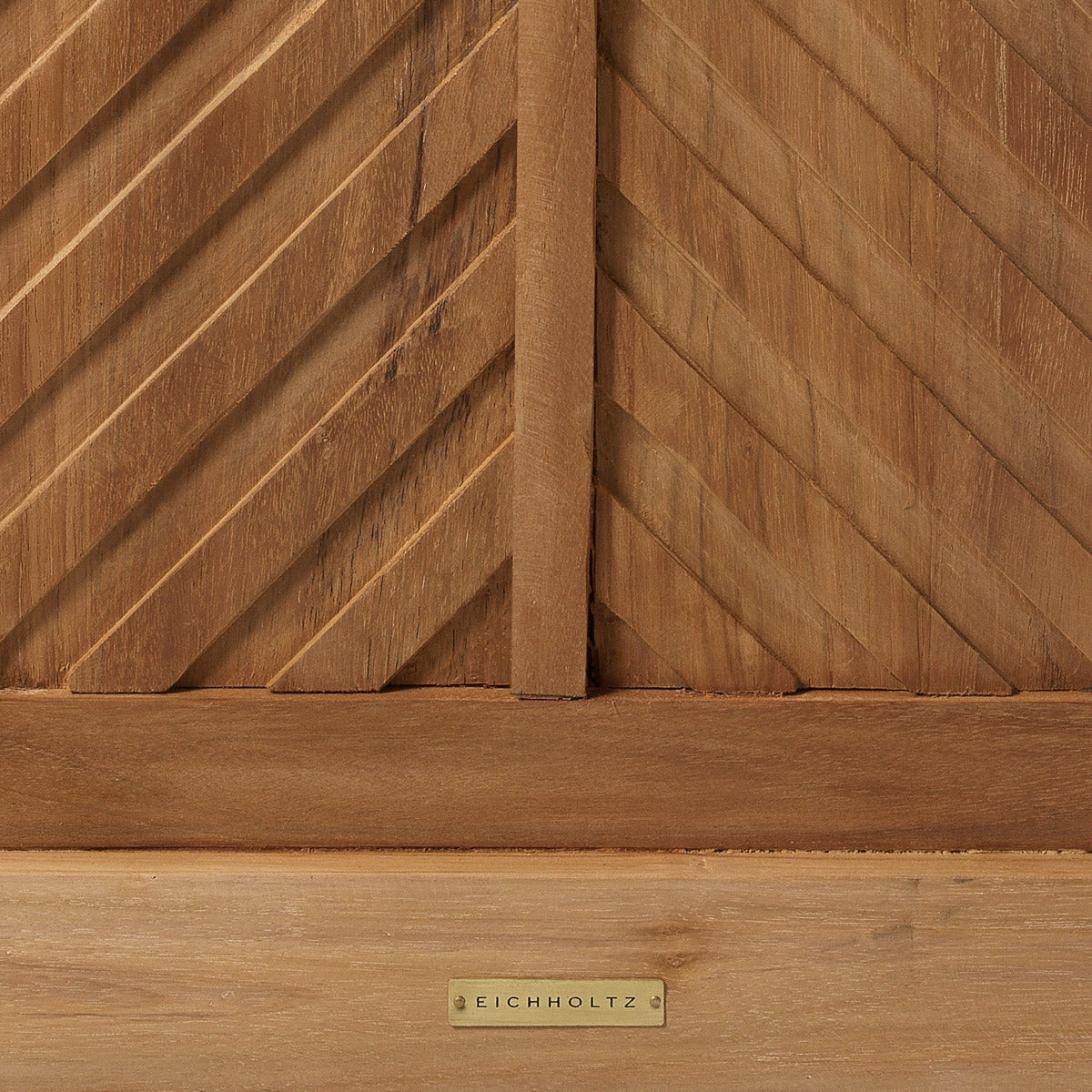 Packaging or detail view for Outdoor Planter Stanmore — premium materials & finish highlights (Image 7)