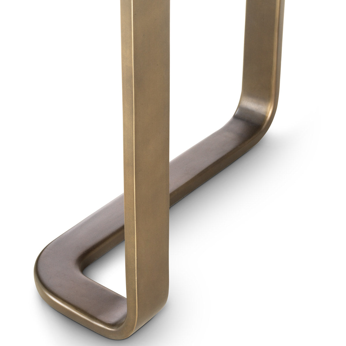 Detail shot of Dining Table Rucello craftsmanship — Bronze accents (Image 5)