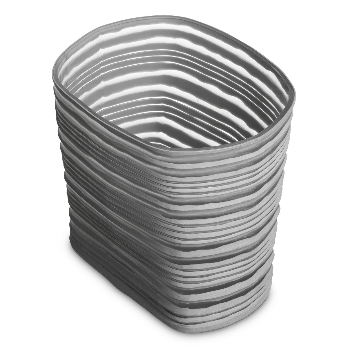 Close-up of Vase Ashby S highlighting Glass and Handmade Glass, Handcut Pattern (Image 2)