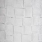 Detail shot of Vase Calista S craftsmanship — Glass accents (Image 5)