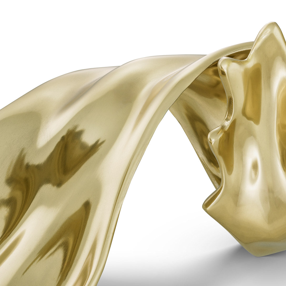 Object Fairleigh by Eichholtz in a styled setting — Gold (Image 4)