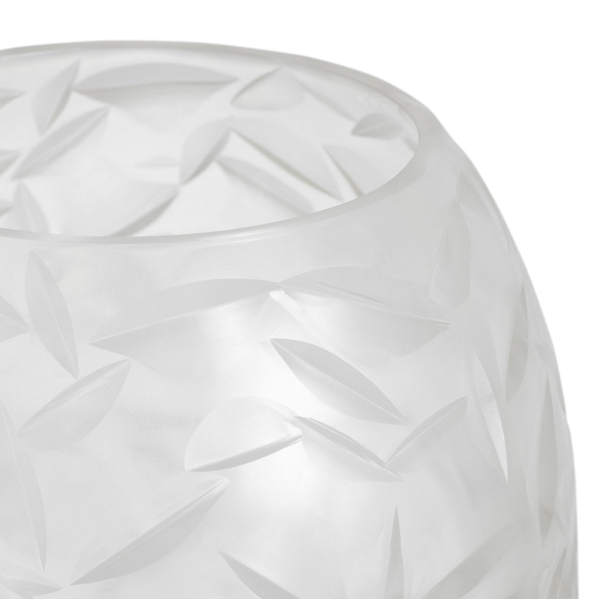 Angled view of Vase Hadleigh showing proportions and detailing (Image 3)