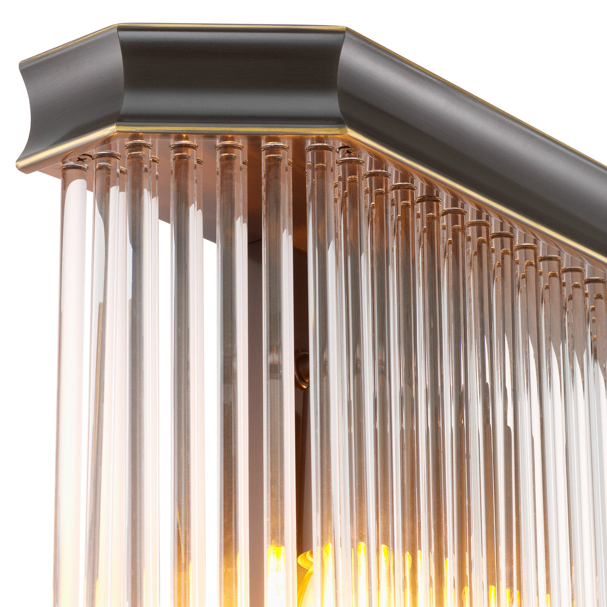 Detail shot of Wall Lamp Estela craftsmanship — Bronze, Glass accents (Image 5)