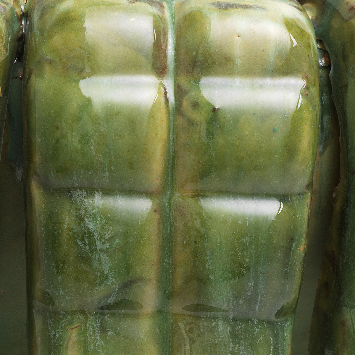 Alternate perspective of Outdoor Planter Grantham — Green finish (Image 6)