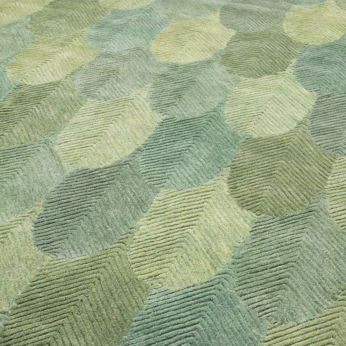Eichholtz Rug Mayfield 118.11" X 157.48" — Green, Hand Tufted, 100% Wool Pile hero image (Image 1)