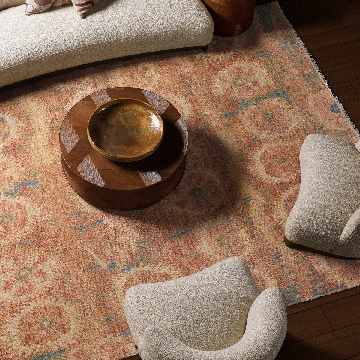 Detail shot of Rug Marlton 118.11" X 157.48" craftsmanship — Fabric accents (Image 5)