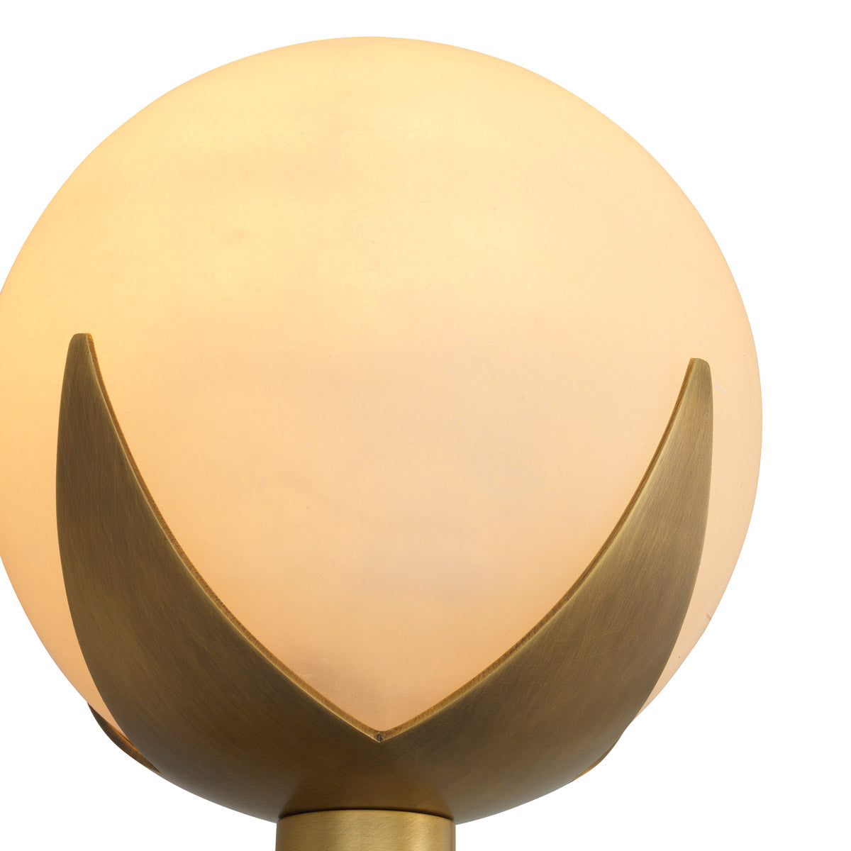 Detail shot of Wall Lamp Alesa Single craftsmanship — Brass, Alabaster accents (Image 5)