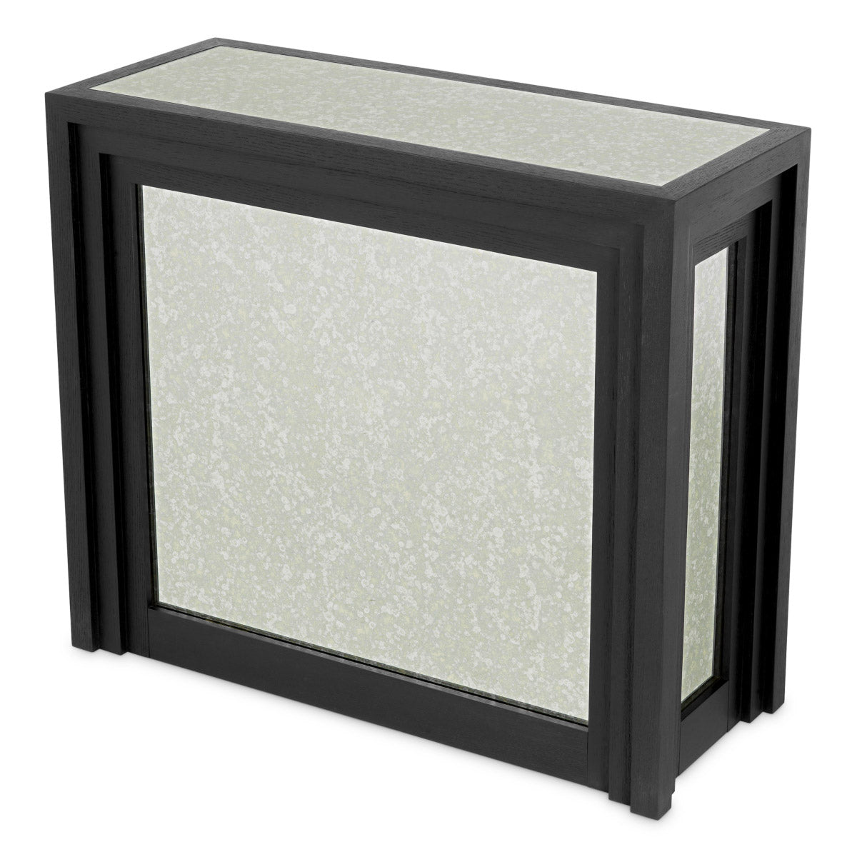 Eichholtz Bar Metropolitan living space. HISTORIC PROVENANCE With influences from The Metropolitan Museum of Art and New York