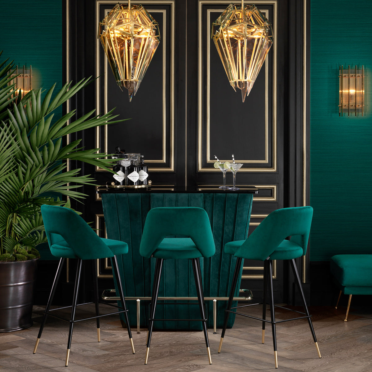 Eichholtz Bar Stool Avorio seat with button back and black tapered legs with brass caps, this vintage style furniture