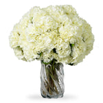 Eichholtz Bouquet of Hydrangeas real touch 48 pcs/2 varietie Bring a serene elegance to your home with this Bouquet of White Hydrangeas....