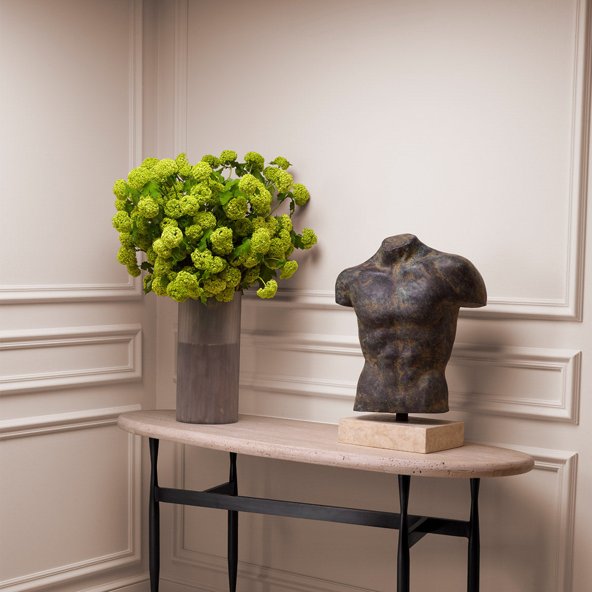 Eichholtz Bouquet of Hydrangeas snowball real touch 36 pcs 36 meticulously crafted blooms, this arrangement captures the lush fullness an...