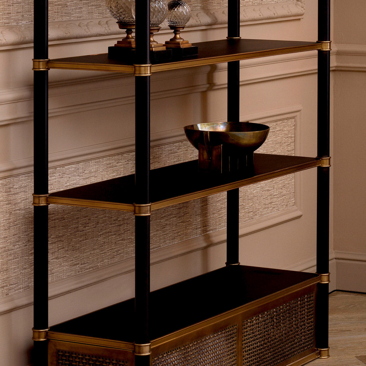 Eichholtz Bowl Bismarck fused metal base structure, this beautiful bowl with vintage brass finish stands elegantly as a