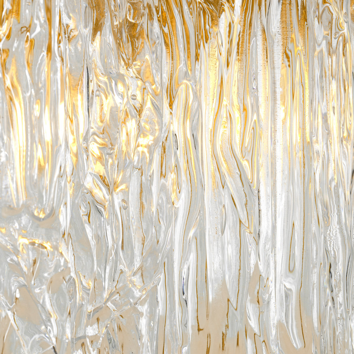 Eichholtz Chandelier Almeria design guidance.