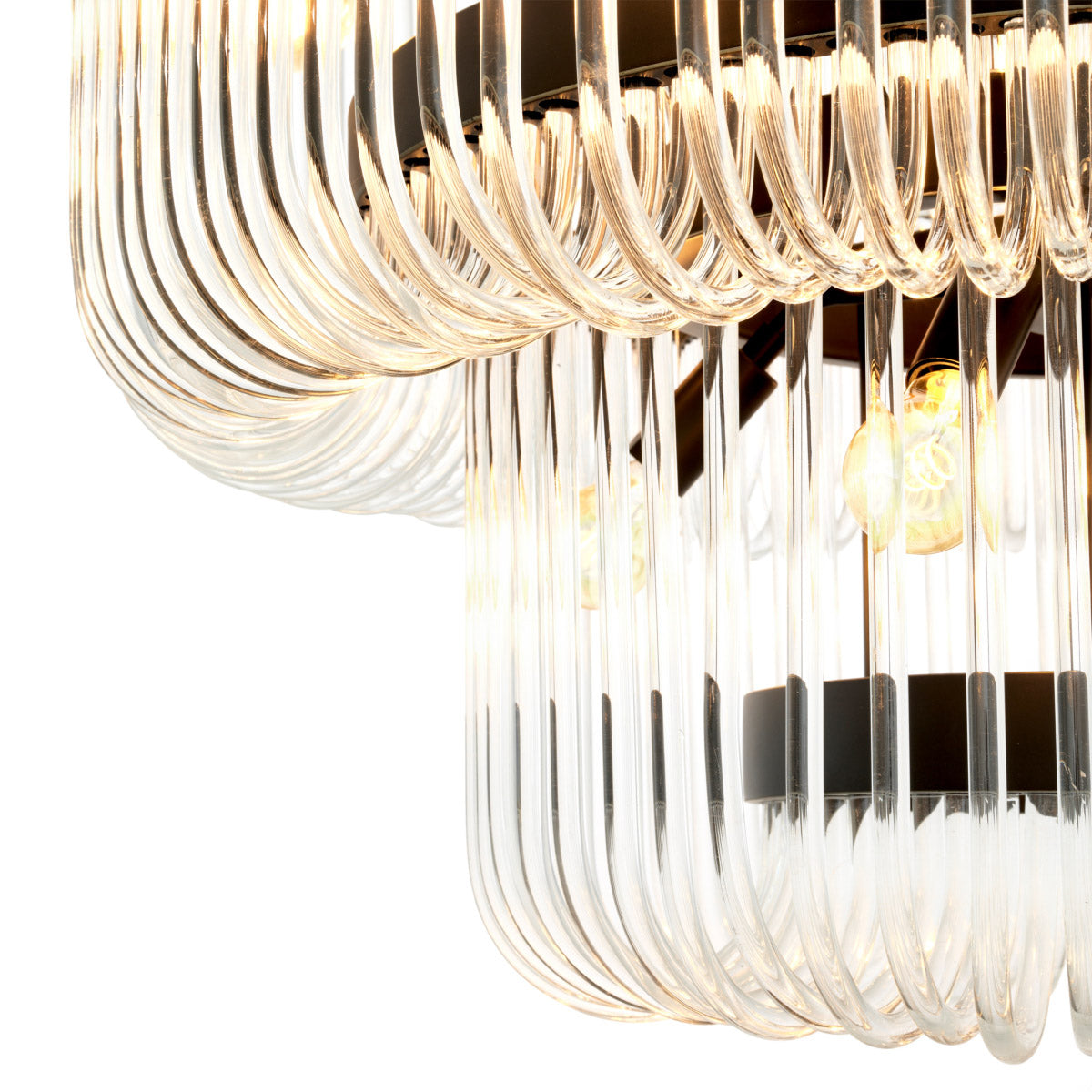 Eichholtz Chandelier Sutton House bronze fixture for an elegant contrast. Chandelier Sutton House Crafted by Eichholtz this pendants/lant...