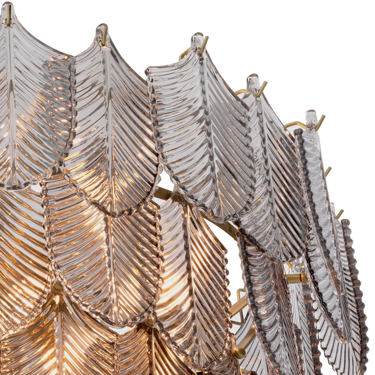 Eichholtz Chandelier Verbier S is also a work of art. Place it above a dining table or in the