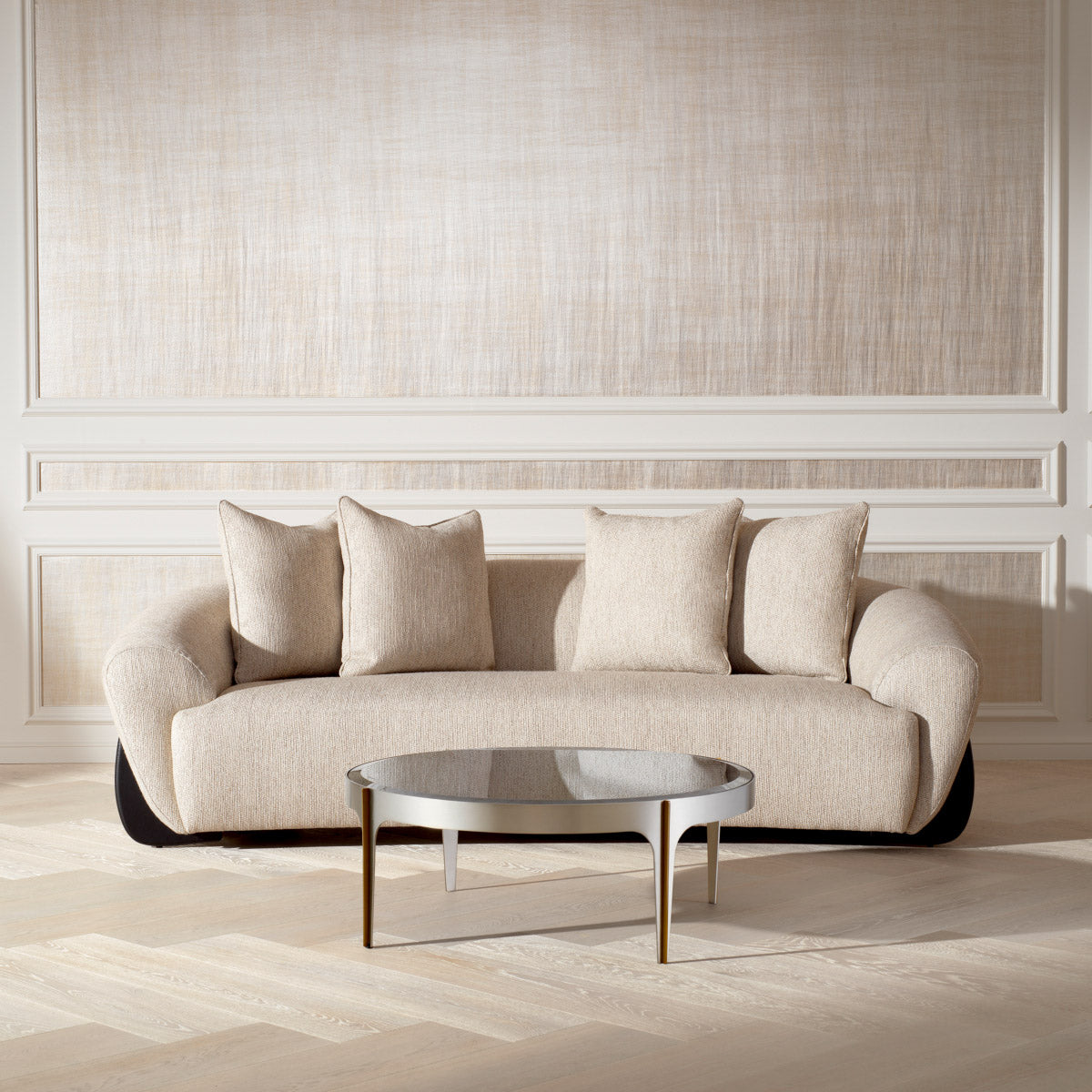 Eichholtz Coffee Table Artemisa S brass finish seamlessly blend with the sleek black beveled glass top, exuding modern refinement. This