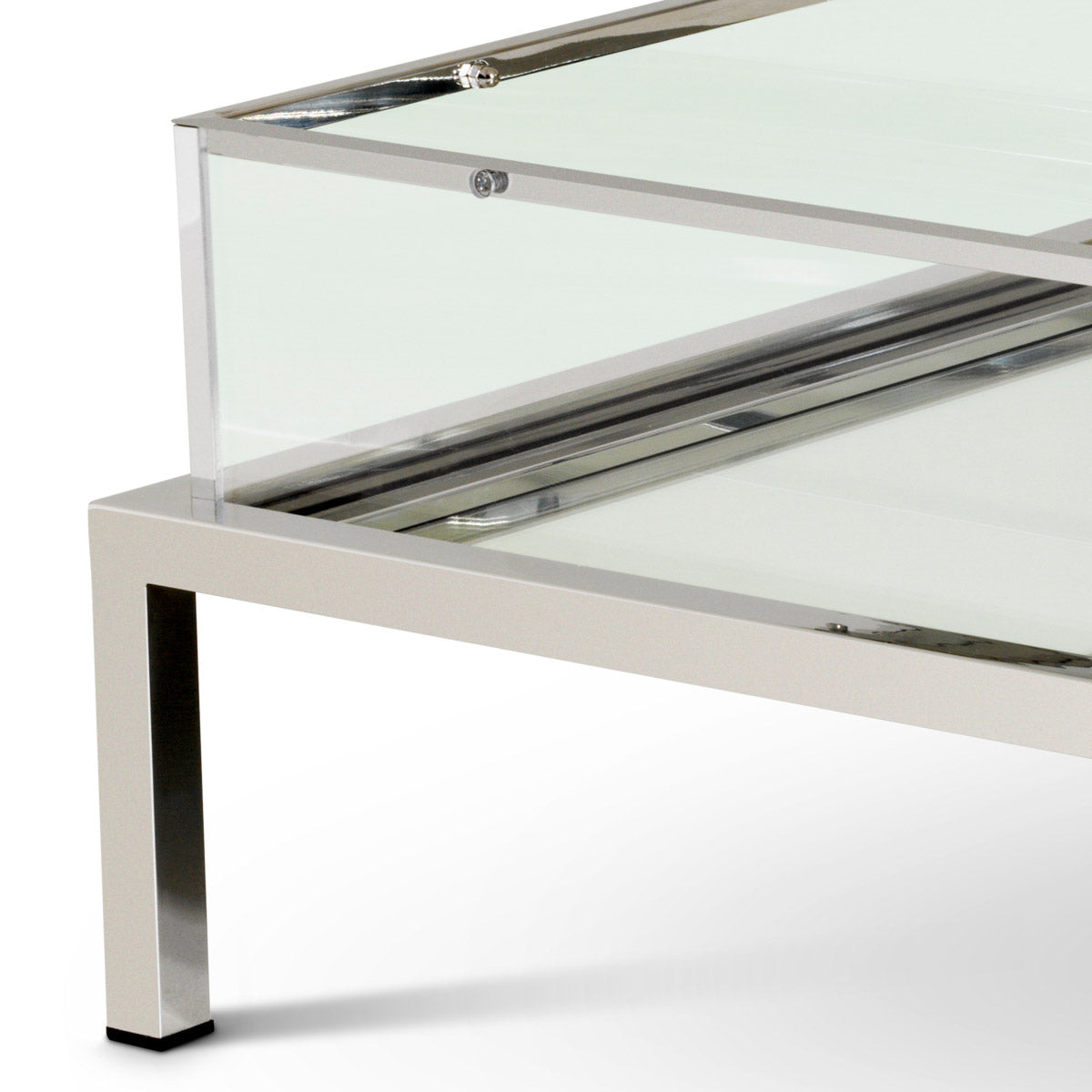 Eichholtz Coffee Table Harvey rectangular of clear tempered glass and a bottom of mirrored glass. Coffee Table Harvey rectangular Crafted
