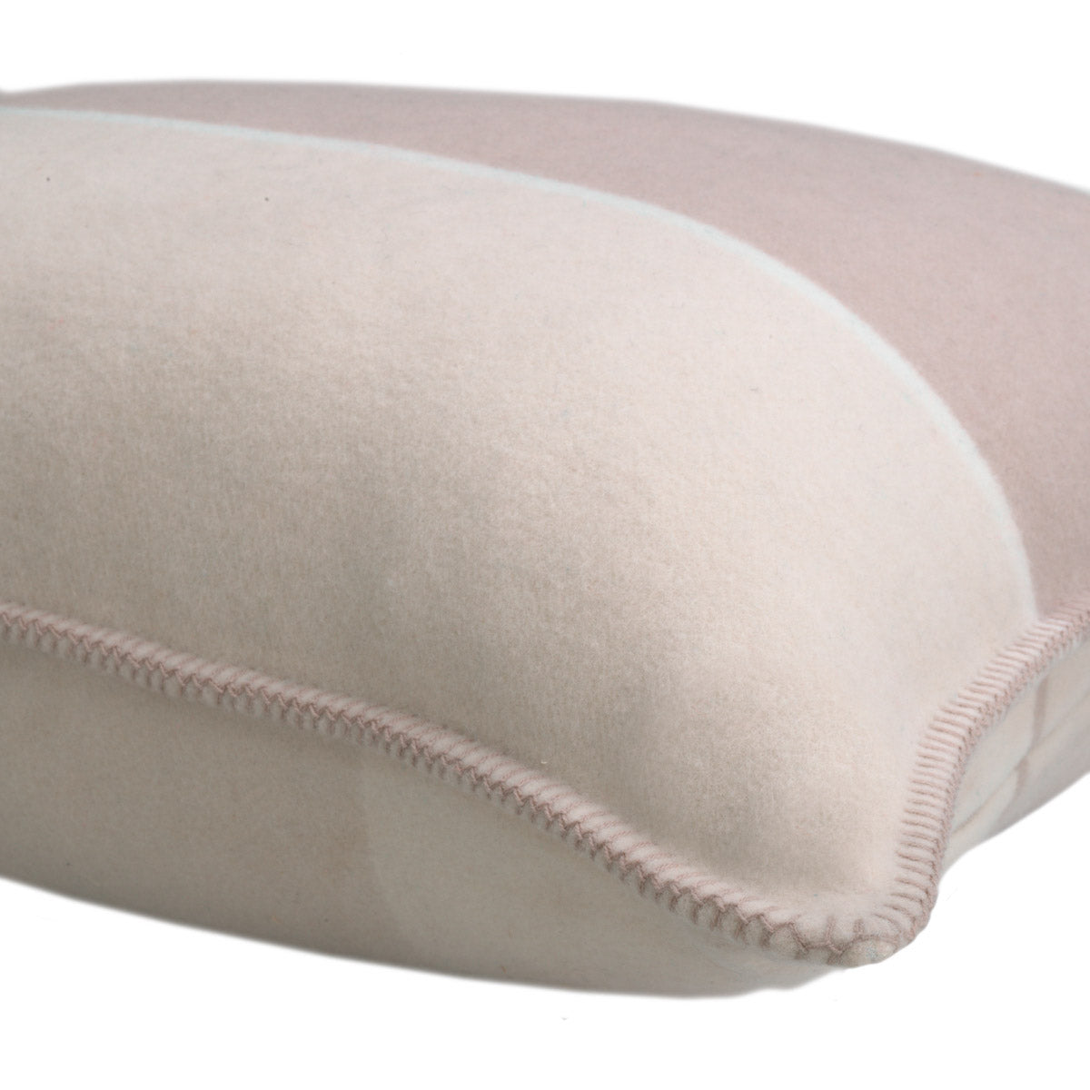Off-white Cushion L Thana