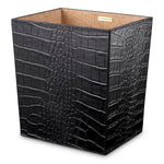 Eichholtz Desk Set Scaleo set of 3 Scaleo set of 3 Crafted by Eichholtz this deco accessory pairs refined design with elevated