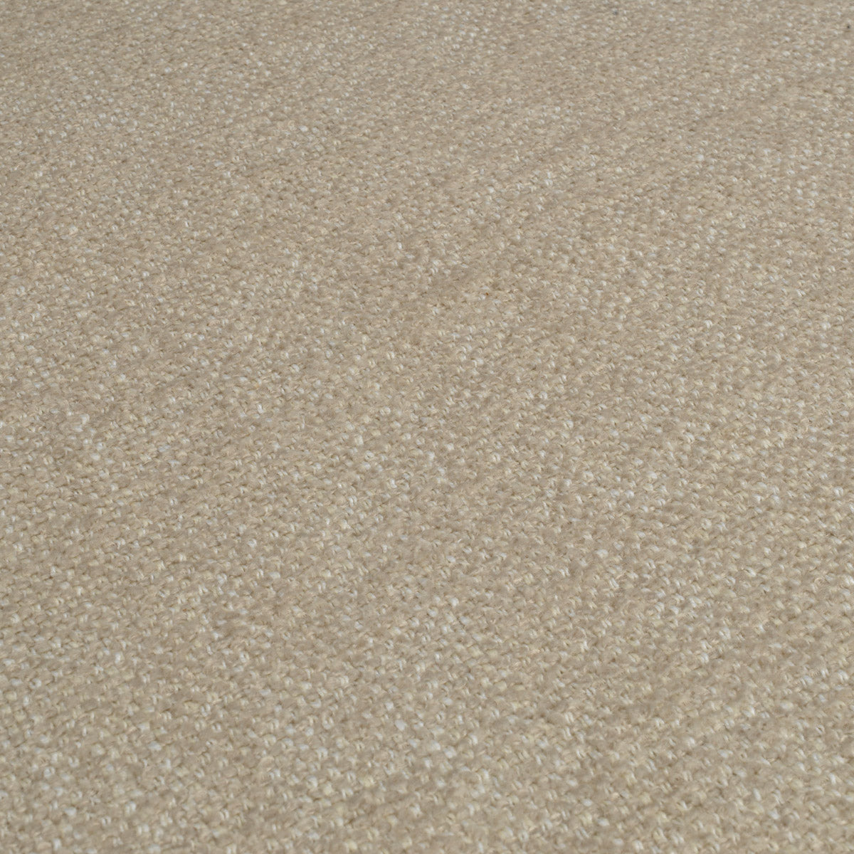 Eichholtz Dining Chair Josephine fully upholstered to meld seamlessly with your refined décor. Its graceful curves and soft neutral