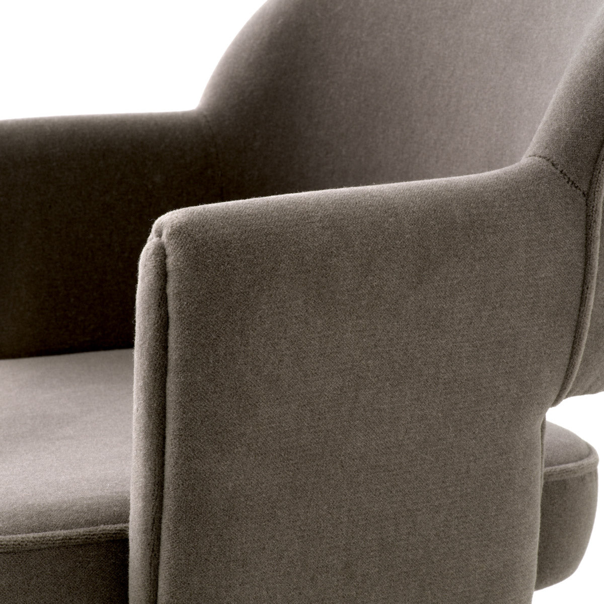 Eichholtz Dining chair Park a sumptuous accent for your home. HISTORIC PROVENANCEWith influences from The Metropolitan Museum of Art