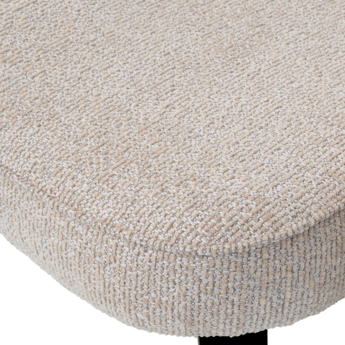 Eichholtz Dining chair Park the chair's elegant form, clean lines, and generous proportions recall the grandeur of The Met's