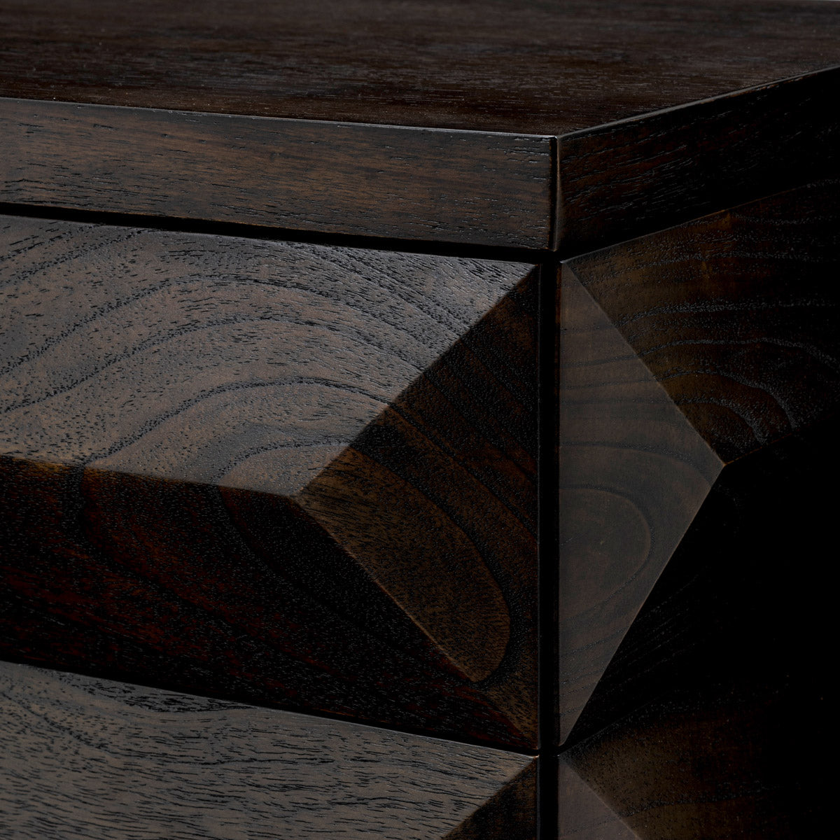Eichholtz Drawer Dresser Denver embodiment of originality and timeless appeal. Captivating mocha oak veneer meets the alluring elegance of