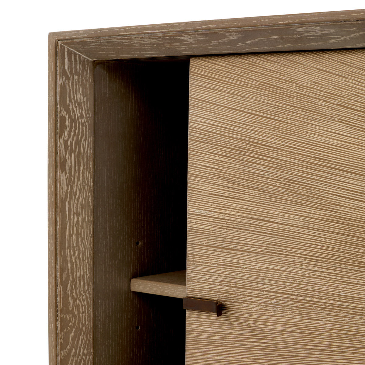 Eichholtz Dresser Lazarro Scandinavian design furniture from the 1970s, the washed oak veneer Lazarro Cabinet go well with