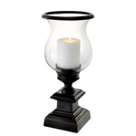 Eichholtz Hurricane Datcha Brighten your interior in a jiffy with the refined Datcha Hurricane. With its gunmetal bronze