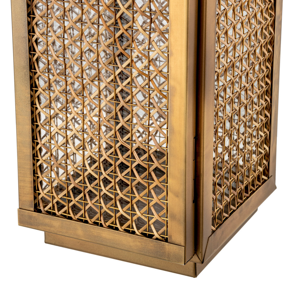 Eichholtz Hurricane Festival S to new levels of allure. Hurricane Festival S Crafted by Eichholtz this hurricane pairs refined