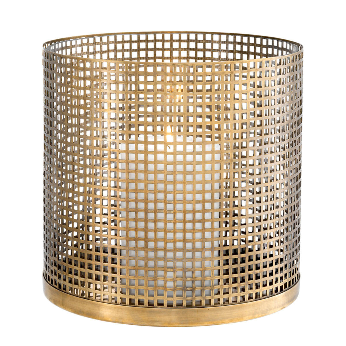 Eichholtz Hurricane Sterling Create a warm and welcoming atmosphere in your home with the Sterling Hurricane. This gorgeous