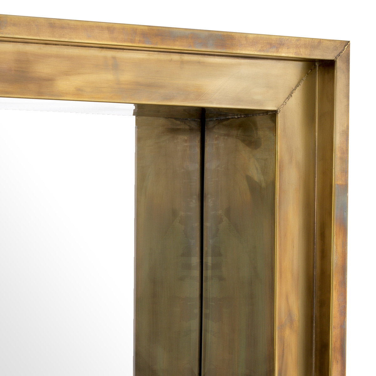 Eichholtz Mirror Magenta square ideal for minimalist spaces or as a quiet anchorpiece in more bold interiors. Mirror Magenta