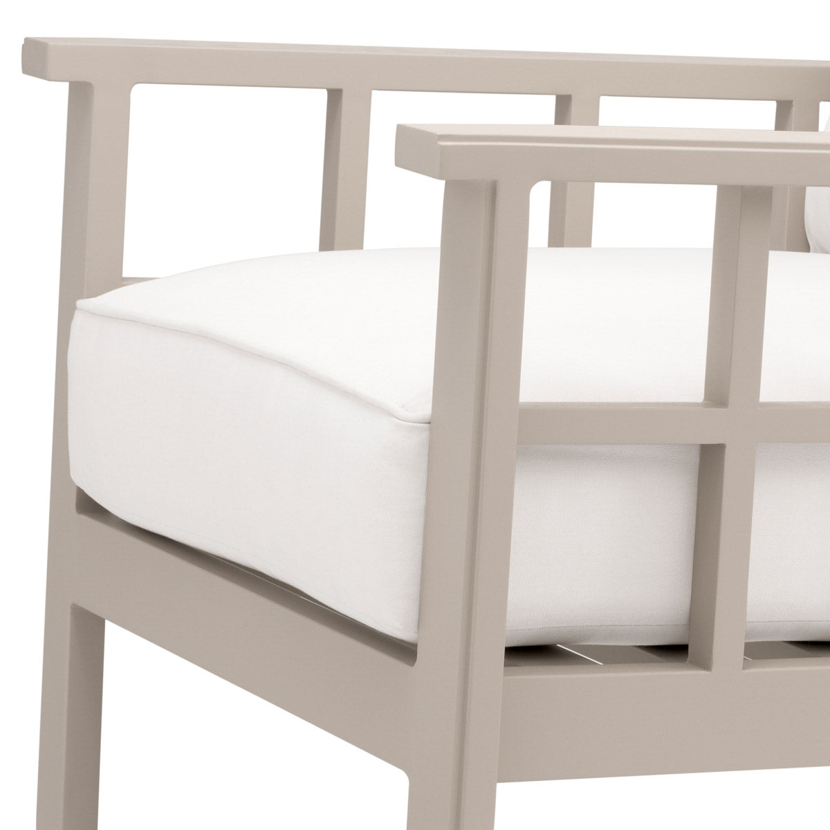 Eichholtz Outdoor Chair Cap-Ferrat with Sunbrella cushions, the ergonomically designed structure ensures optimal seating comfort. Outdoor...