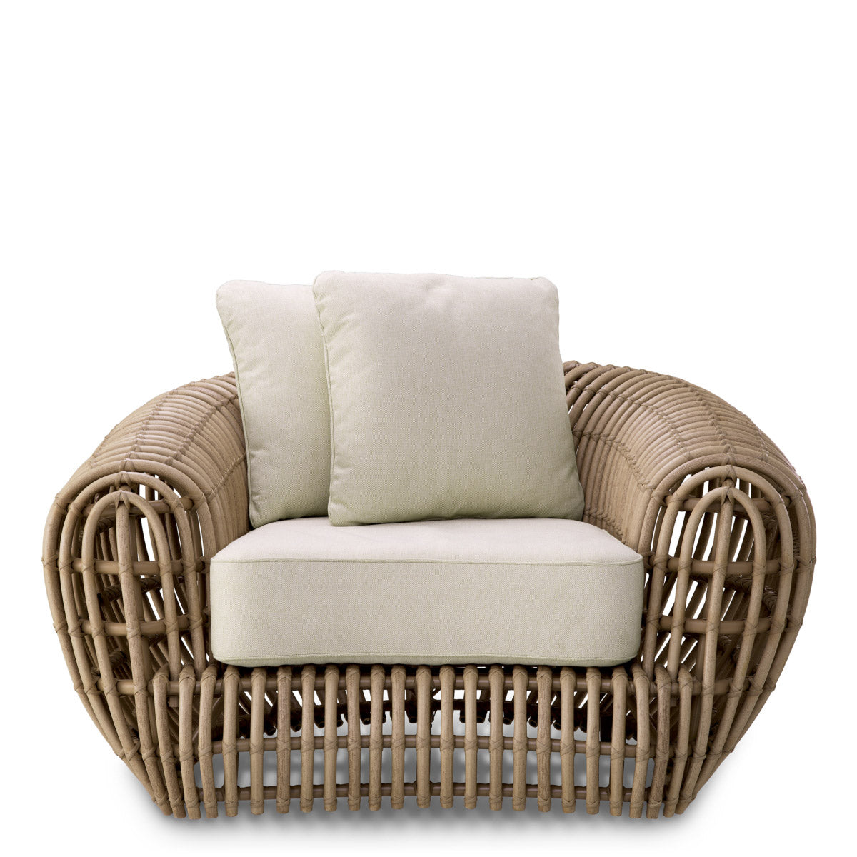 Eichholtz Outdoor Chair Siderno viola sand fabric, and plenty of cushions provide a plush finish. Sit back and relax
