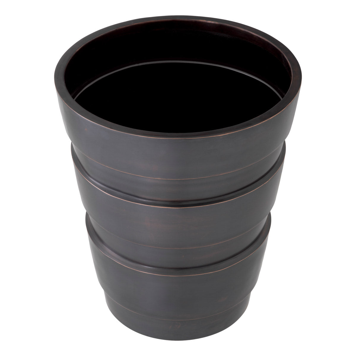Eichholtz Planter Apex flowers in Planter Apex. With its sleek and simple design, this modern indoor planter is