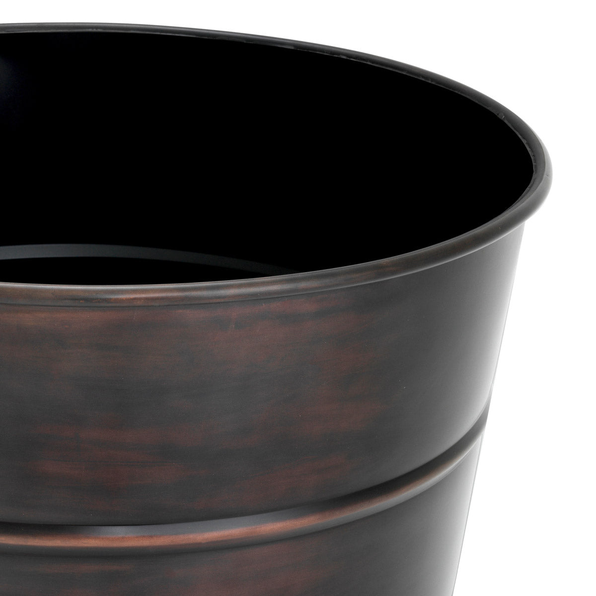 Eichholtz Planter Hortus statement in any luxury interior. Expertly made for enduring style and everyday elegance. Contact our