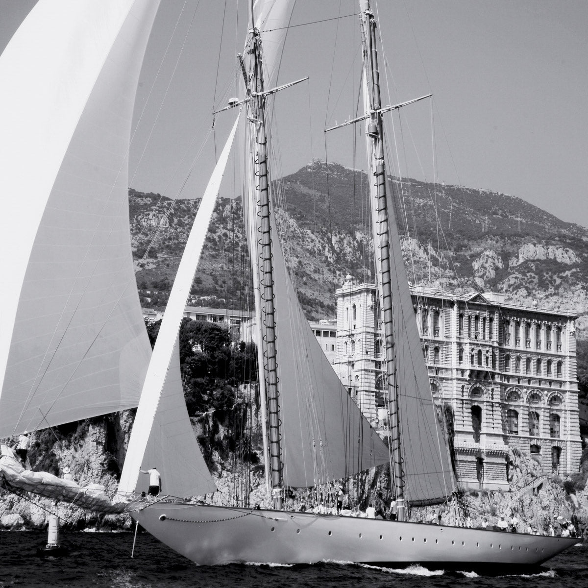 Eichholtz Print Philip Plisson - Classic Week I meets classic sophistication. Encased in a chic brown wooden frame, this piece is a testa...