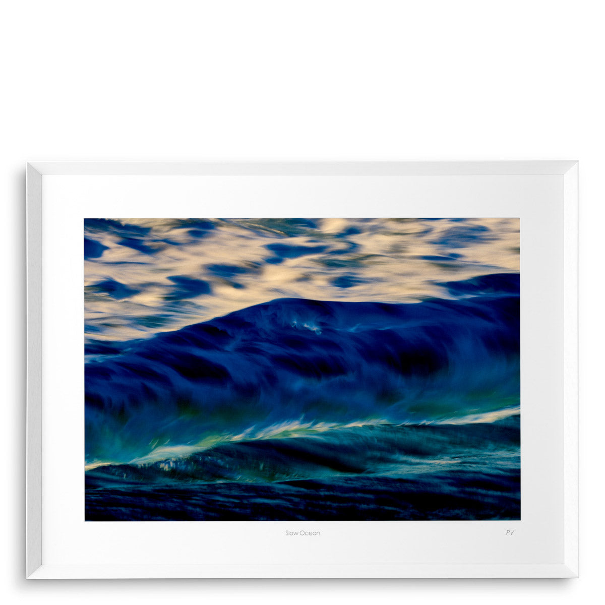 Eichholtz Print Philippe Vogelenzang - Slow ocean Elevate your surroundings with Philippe Vogelenzang's "Slow Ocean." This captivating...