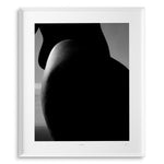 Eichholtz Print Philippe Vogelenzang - Vivian Unveil the allure of Philippe Vogelenzang's "Vivian" print, encased in a pristine white woo...