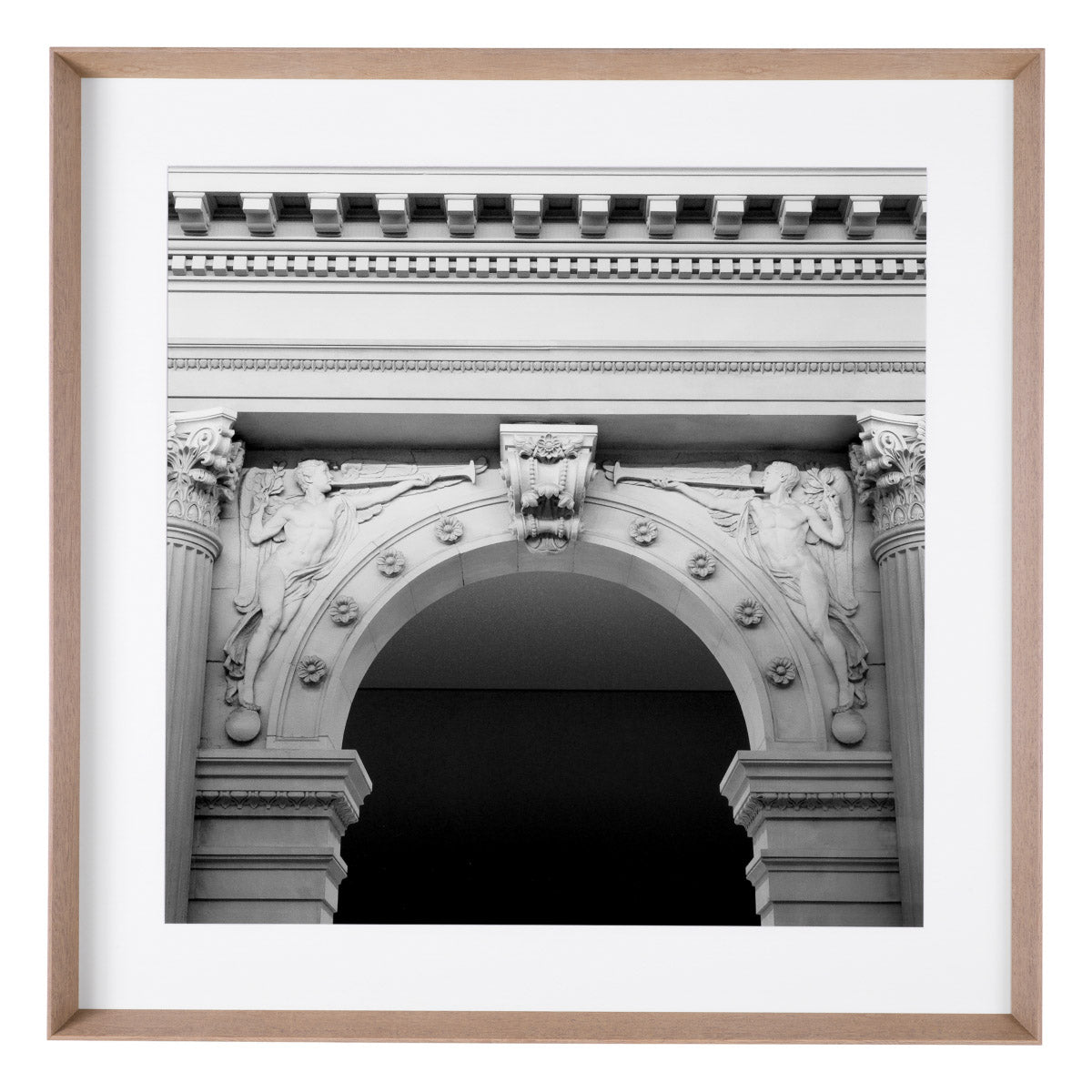 Eichholtz Print The Great Hall set of 2 elegance of The Met's magnificent entrance. These framed prints, enclosed in gray wooden frames with