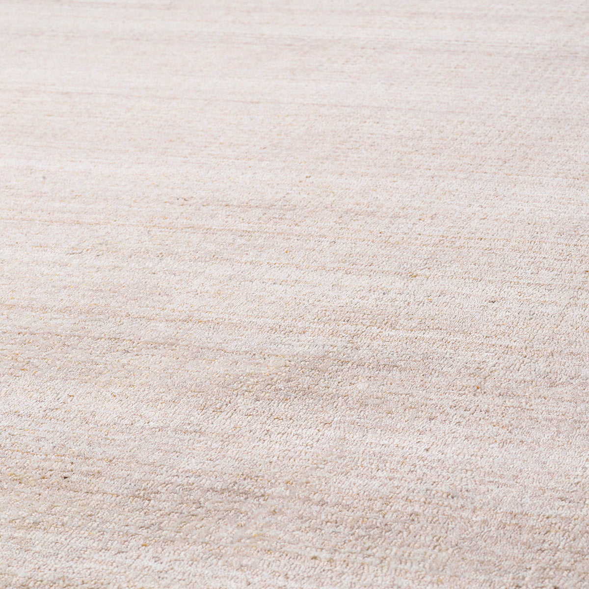 Eichholtz Rug Pep 118.11 in x 157.48 in With its natural look and feel, Carpet Pep will be a subtle and cosy addition