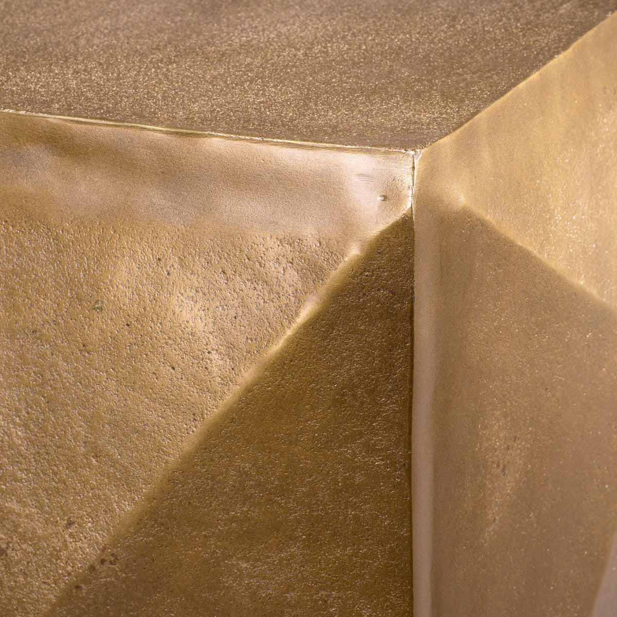 Eichholtz Side Table Maratea Side Table Maratea Crafted by Eichholtz this side table pairs refined design with elevated materials