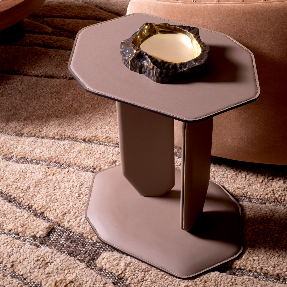 Eichholtz Side Table Maurizio rich brown faux leather. This elegant piece combines modern luxury with practical sophistication, offering a