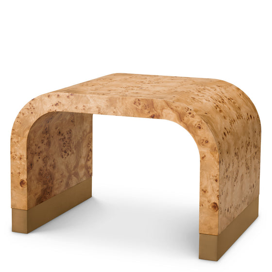 Eichholtz Side Table Quinton Elegance finds its form in the Quinton Side Table, crafted from ultra-chic light brown mappa