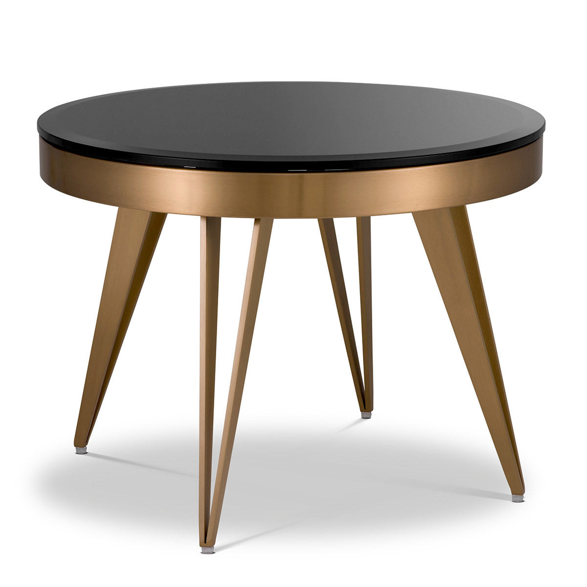 Eichholtz Side Table Rocco Instantly refresh your living room décor with the Rocco Side Table. Triangular-shaped open work legs