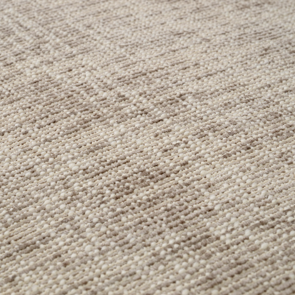 Eichholtz Sofa Alison Beige. Its plush fabric blend provides an inviting texture, while the contemporary design makes a