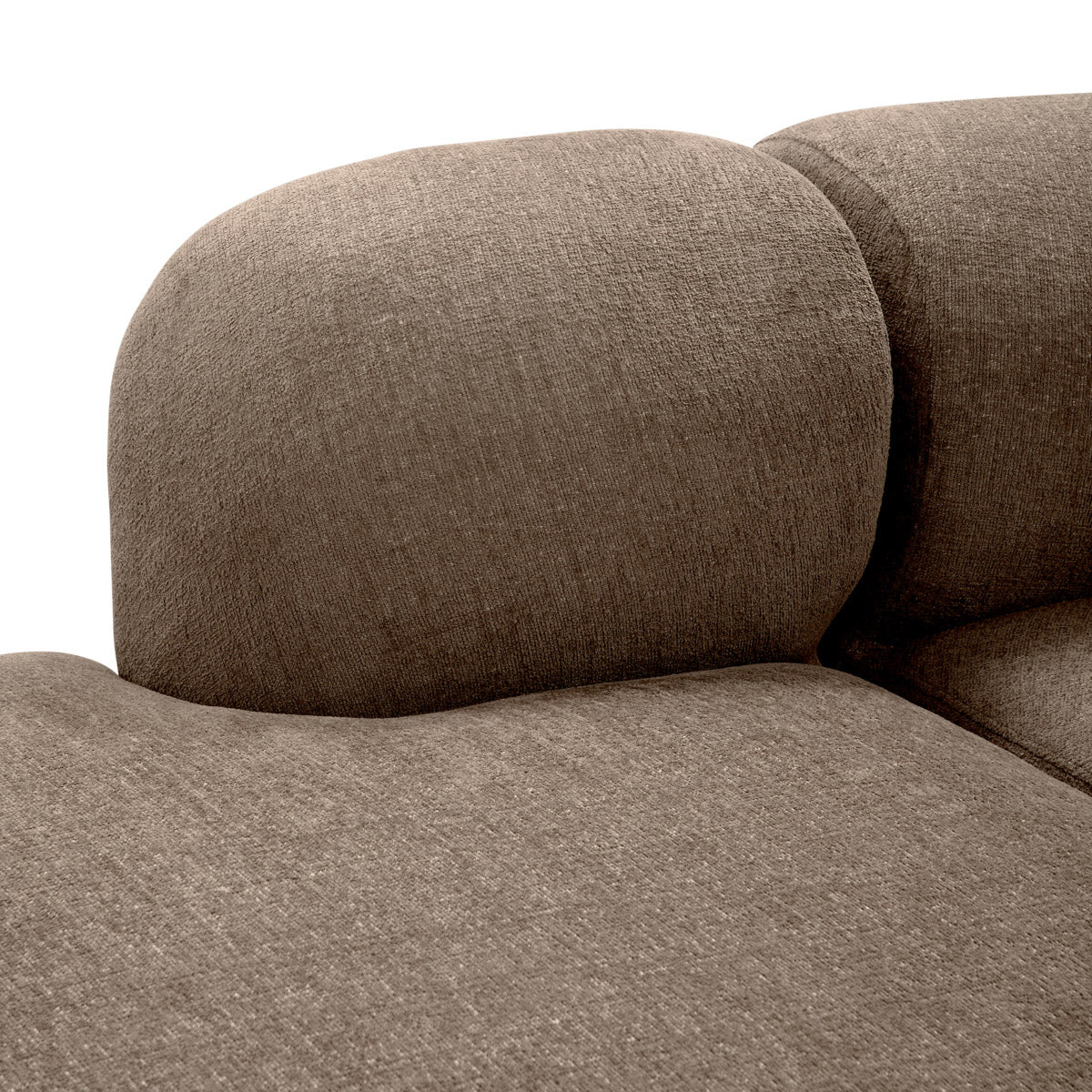 Eichholtz Sofa Björn L choose from performance-grade fabric, which has a 30,000+ double rub count and passes strict testing