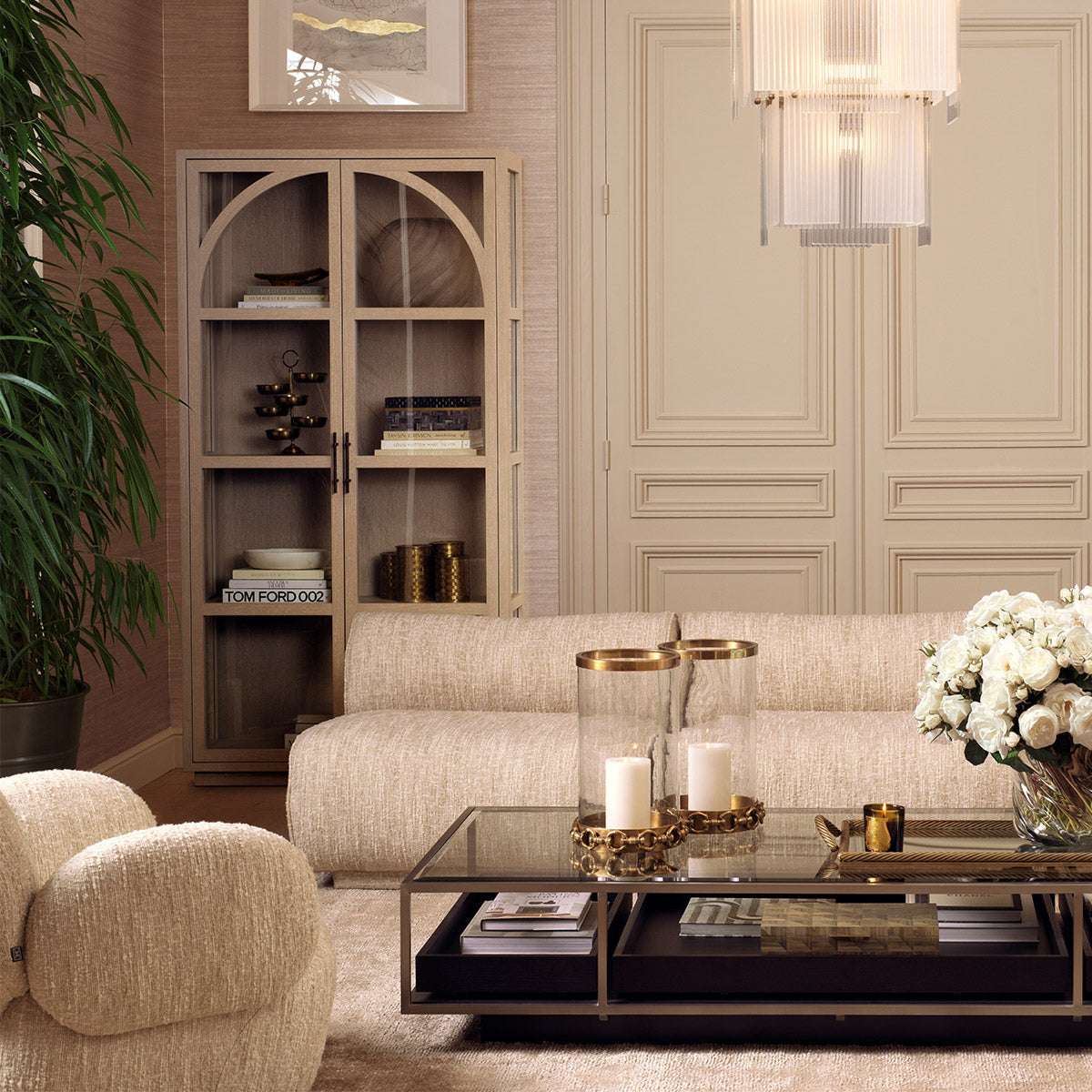 Eichholtz Stand Christine This elegant stand features six gracefully movable bowls, offering both beauty and versatile functionality for